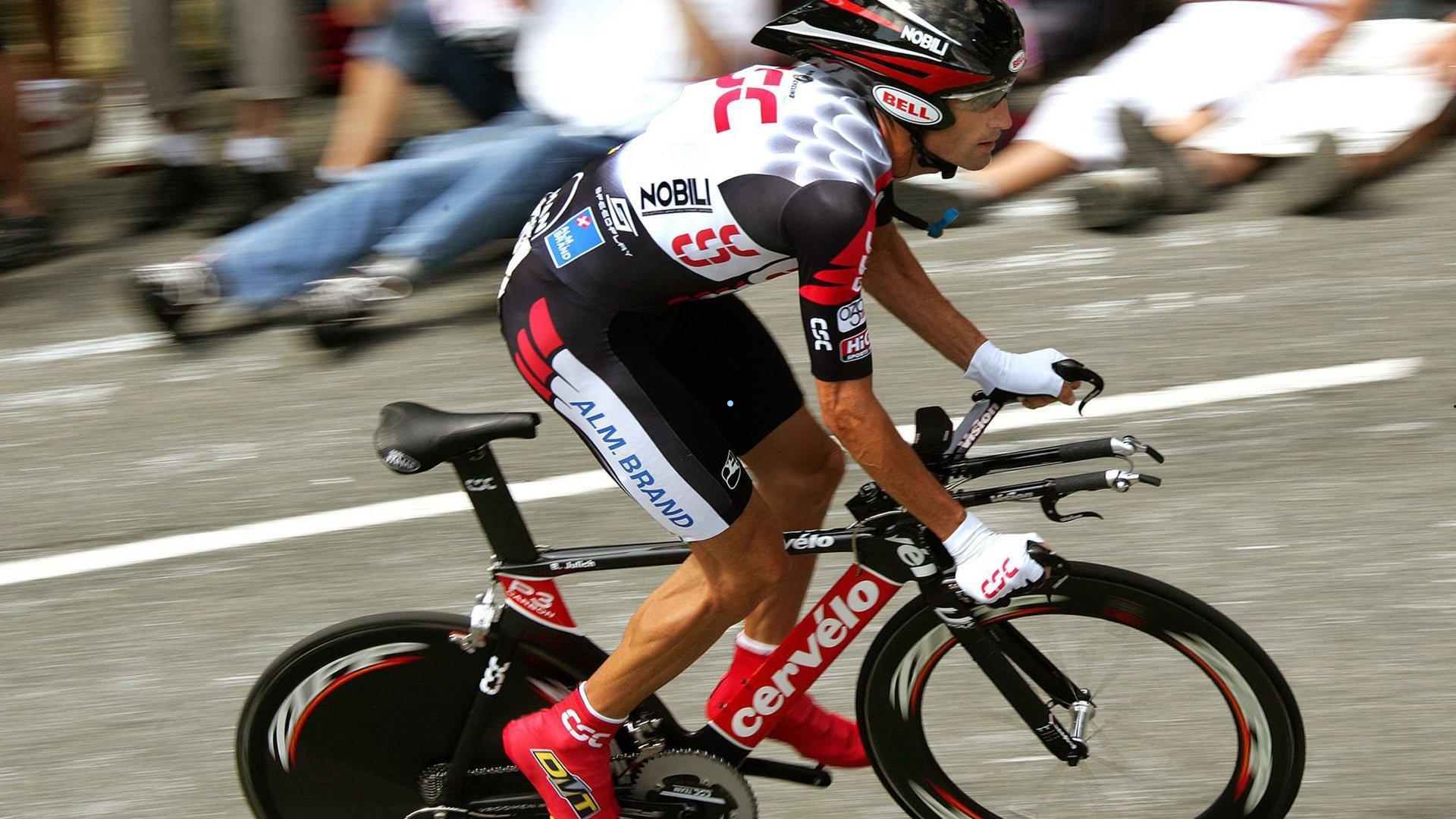 球场上的无声呐喊，萨巴伦卡炮轰赛程掠夺式安排，网球生态利益链再遭审视