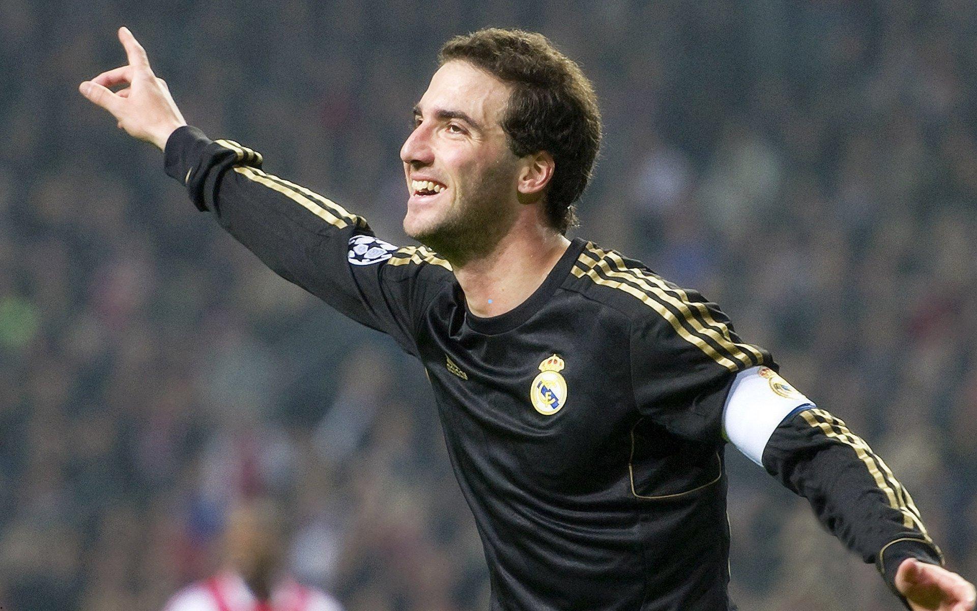 每日体育报独家，弗里克强力呼吁留用拉什福德，巴萨手握4000万欧元买断选项